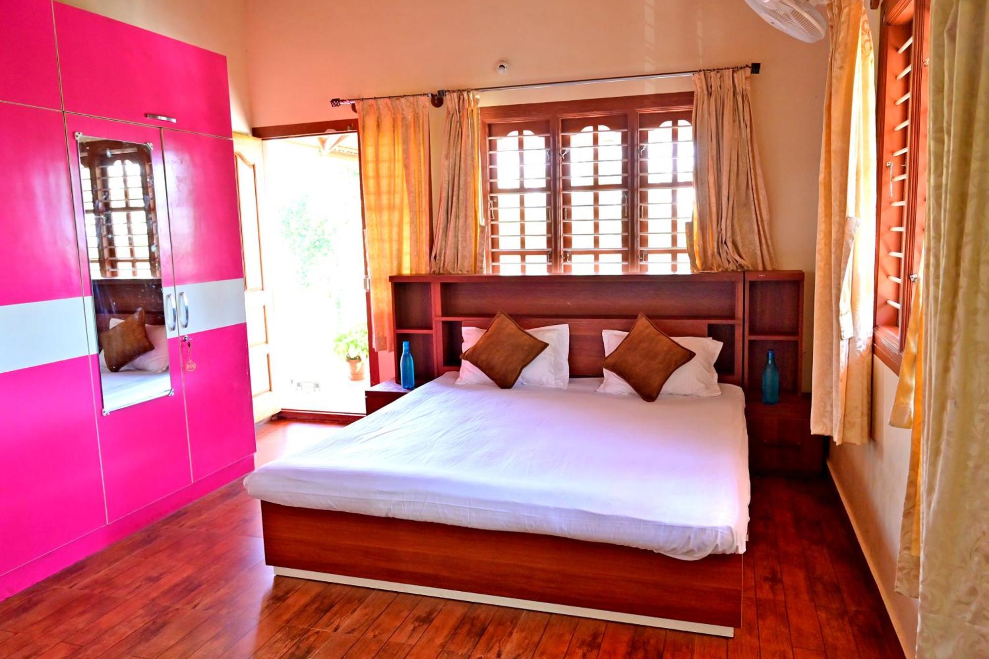 Hulihara Homestay - Full Villa, Coffee Estate & Balcony View สากเลศปุระ ภายนอก รูปภาพ