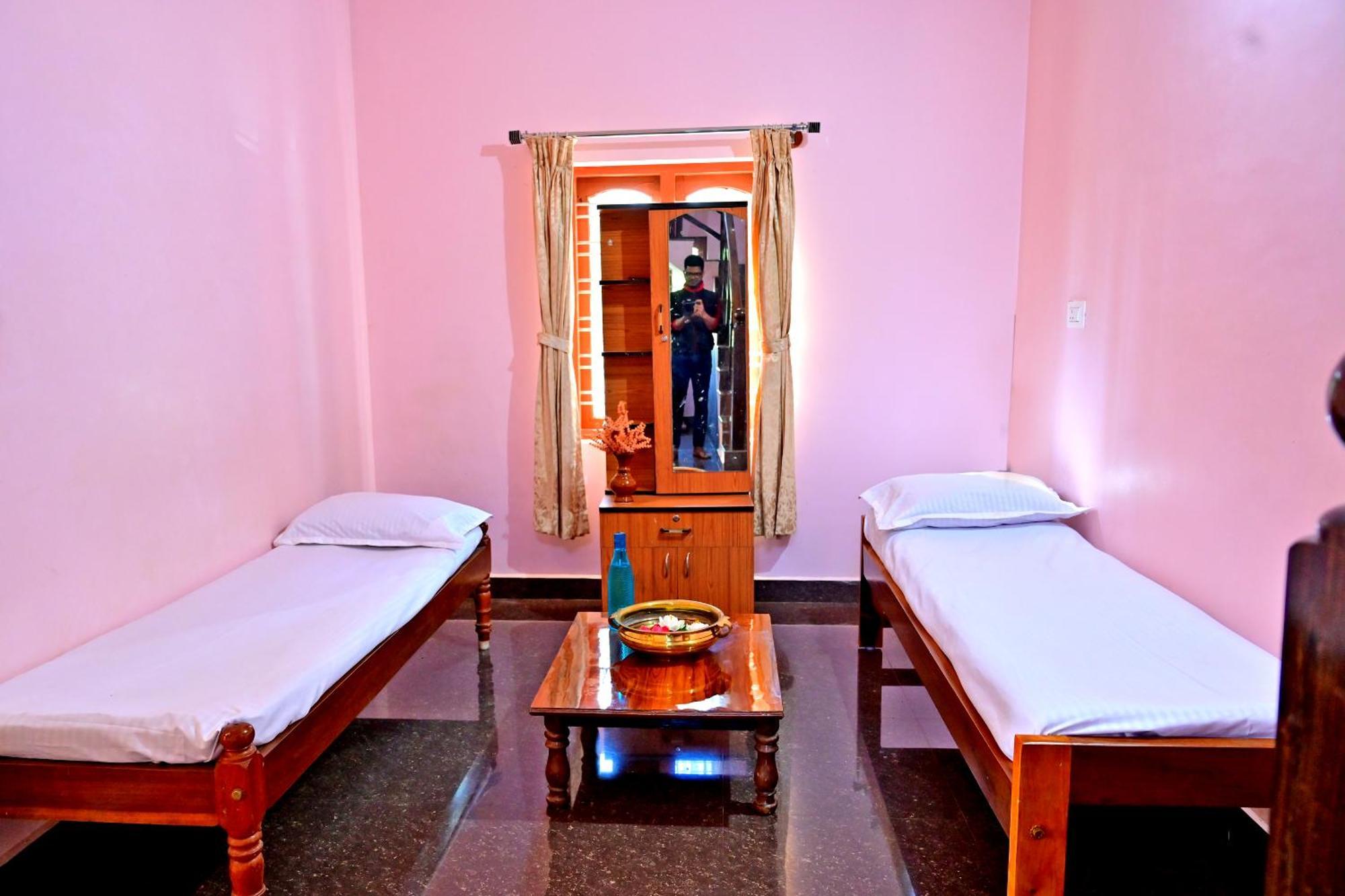 Hulihara Homestay - Full Villa, Coffee Estate & Balcony View สากเลศปุระ ภายนอก รูปภาพ