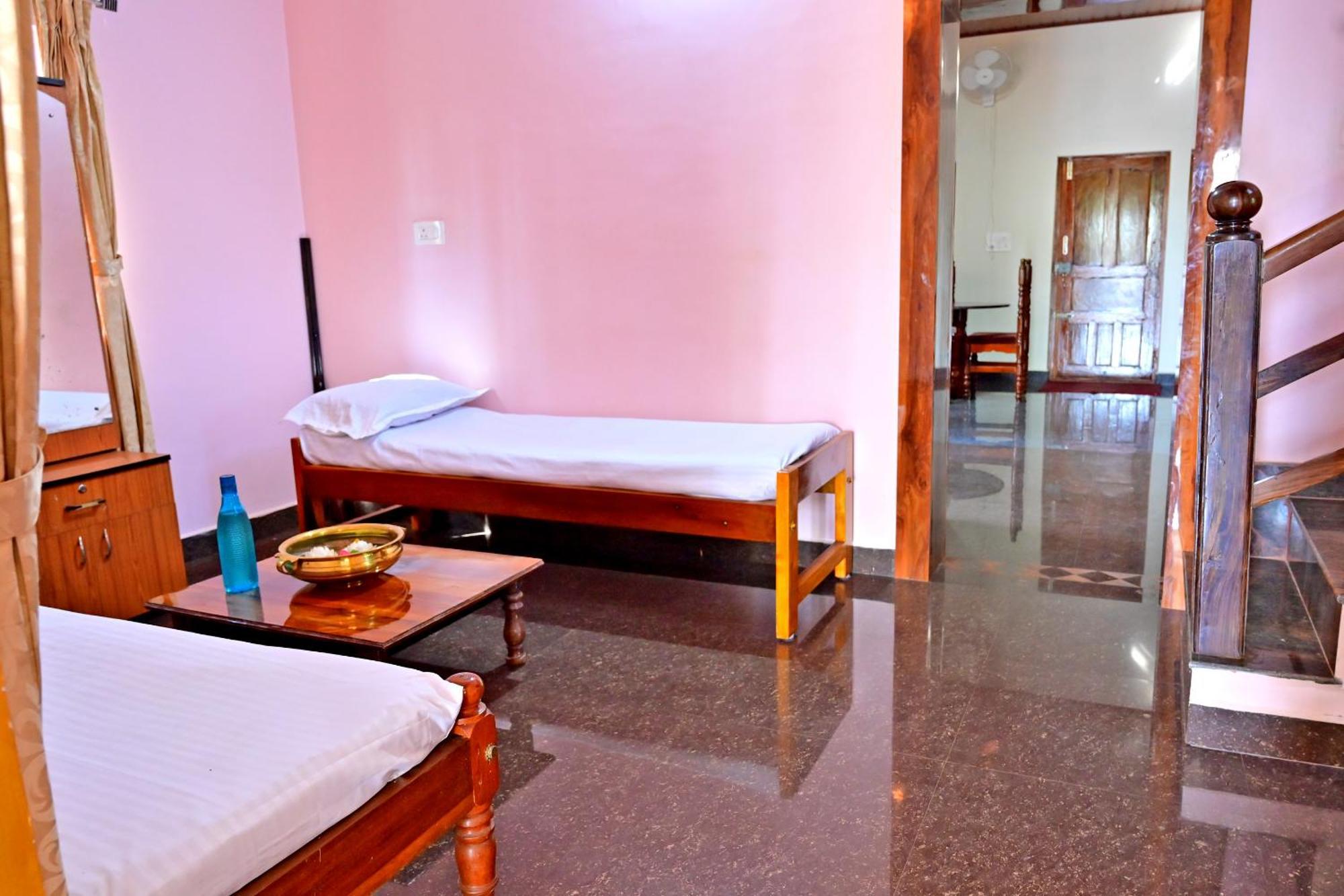 Hulihara Homestay - Full Villa, Coffee Estate & Balcony View สากเลศปุระ ภายนอก รูปภาพ